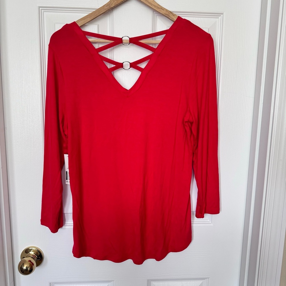 No Boundaries Double V-Neck Top Sz L